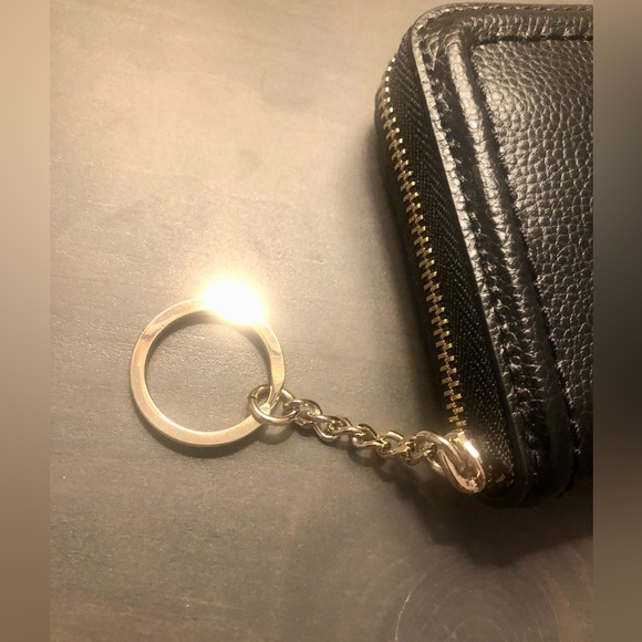 NWT rare Kate Spade NY black key chain 100% leather zipper wallet. - Picture 3 of 9